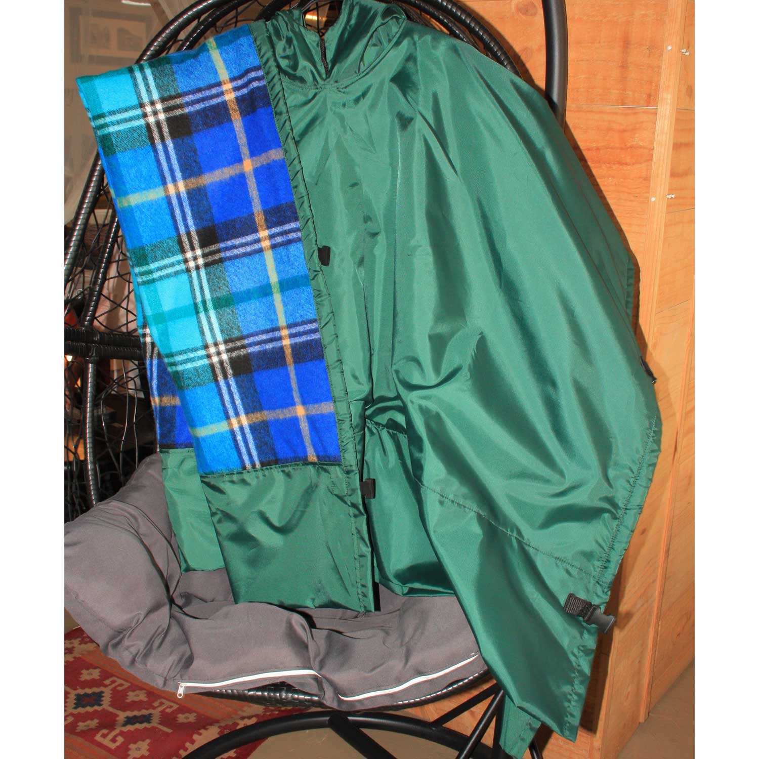 Poncho Stone Poly Oxford Blanket lined