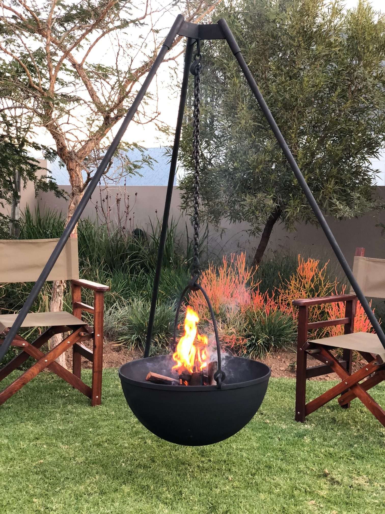 Livingstones Tripod Hanging Firepit